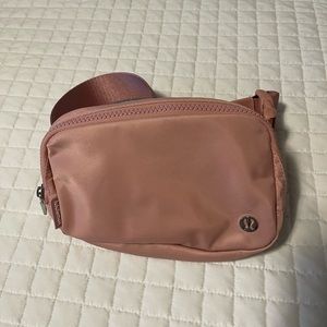 NWOT Pink lululemon belt bag